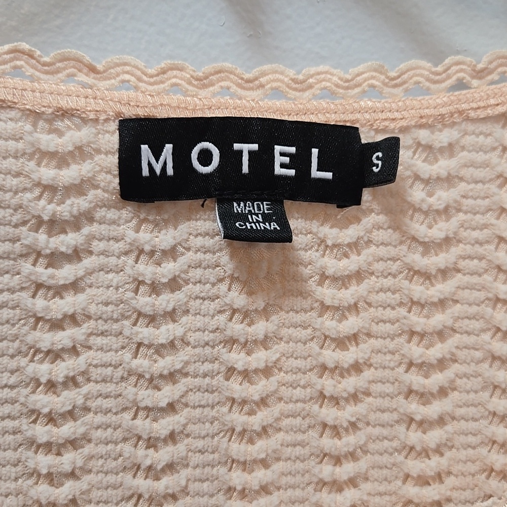 Motel Rocks WOMENS PEACHY pink CROP TO MIDRIFF STRETCHY LS Y2K Vibes!! Small 🩷 - Picture 2 of 7
